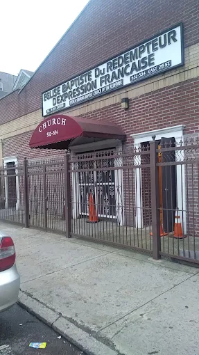 Exterior of Eglise Baptiste Du Redempteur in Brooklyn